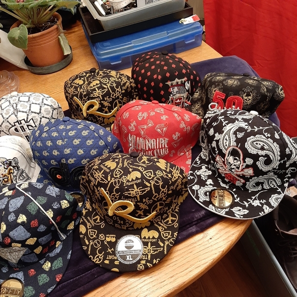 Man's cap - Picture 8 of 11